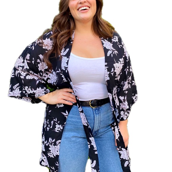 Spiritual Gangster Floral Tied Kimono One Size Fits All - Picture 1 of 16
